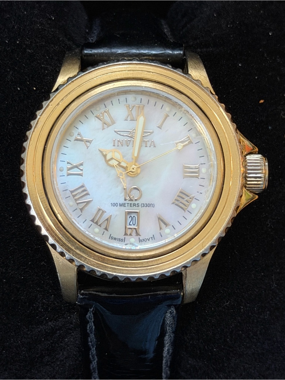 "Vintage Invicta Wildflower 4397 Gold Ladies Watch Mother of Pearl Dial.